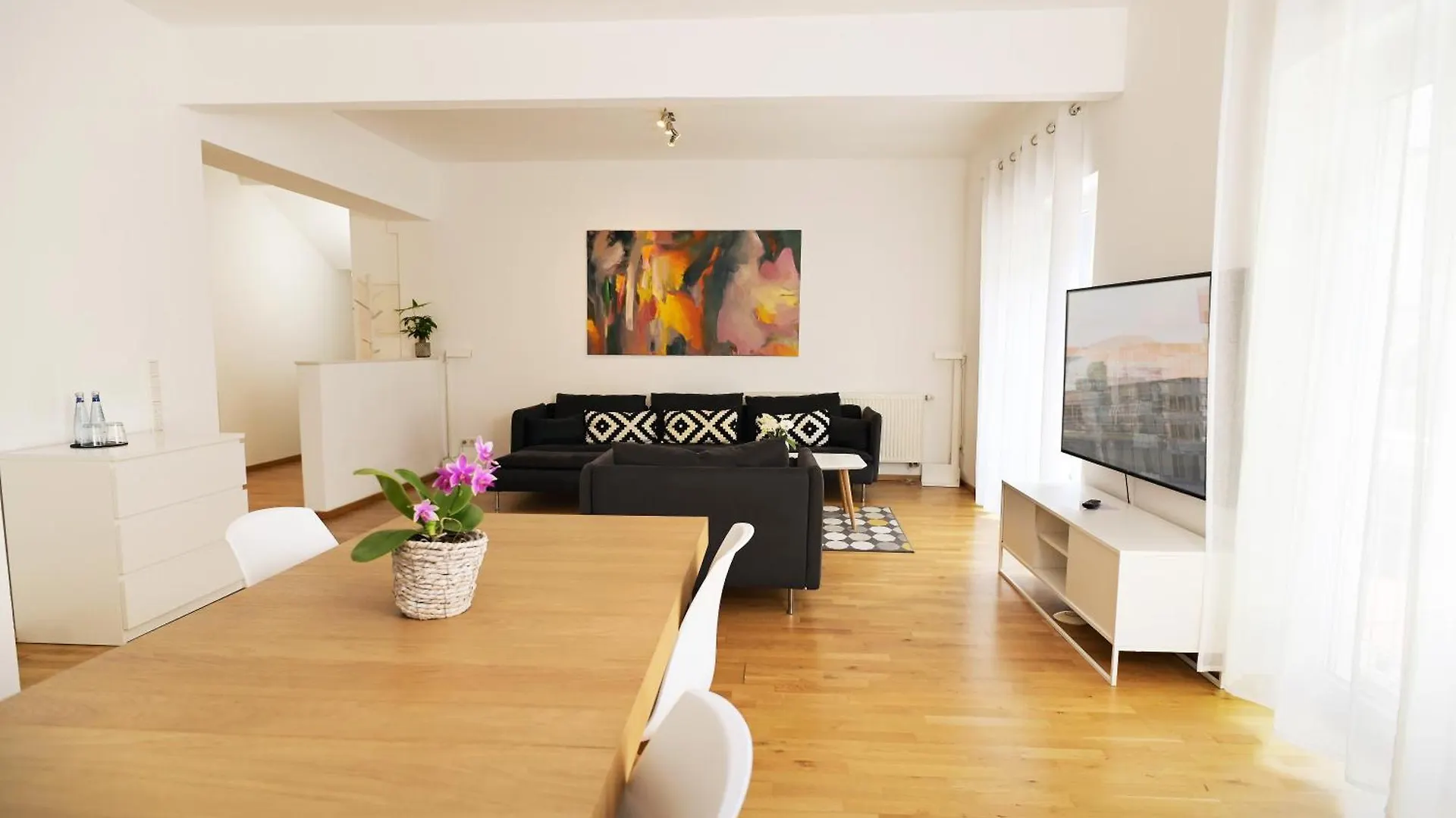 Victoria Apartments Düsseldorf 3*,